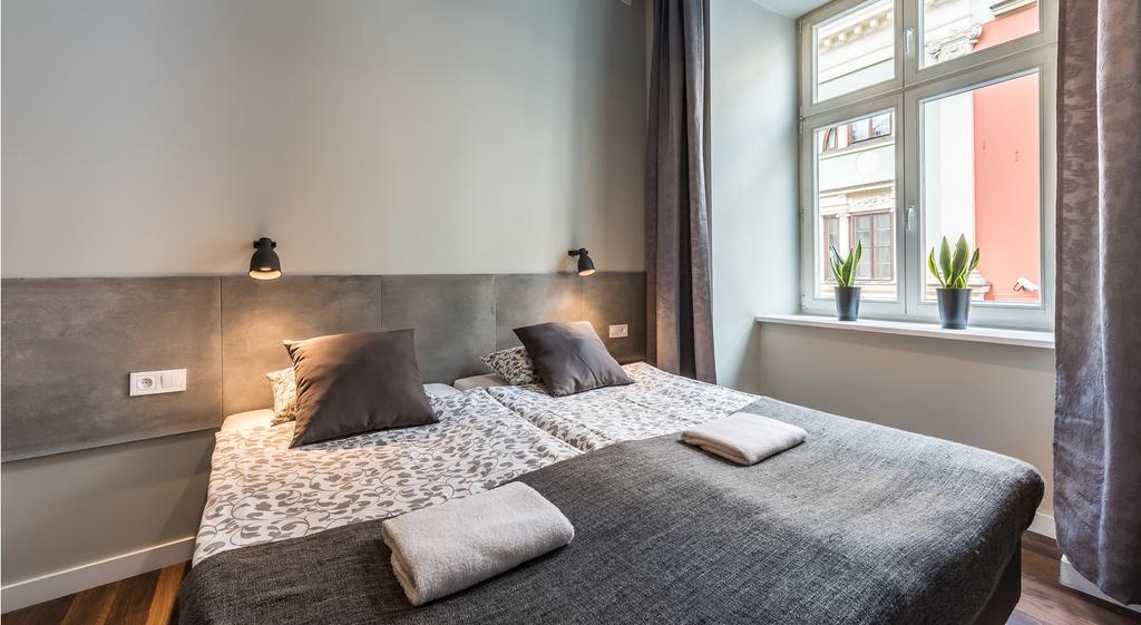 クラクフ Flaminio Smart Sleepアパートホテル エクステリア 写真